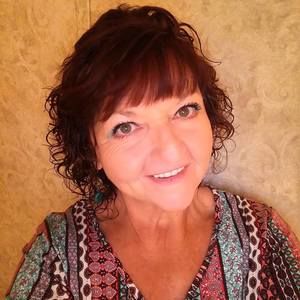 Meet your Posher, Janet